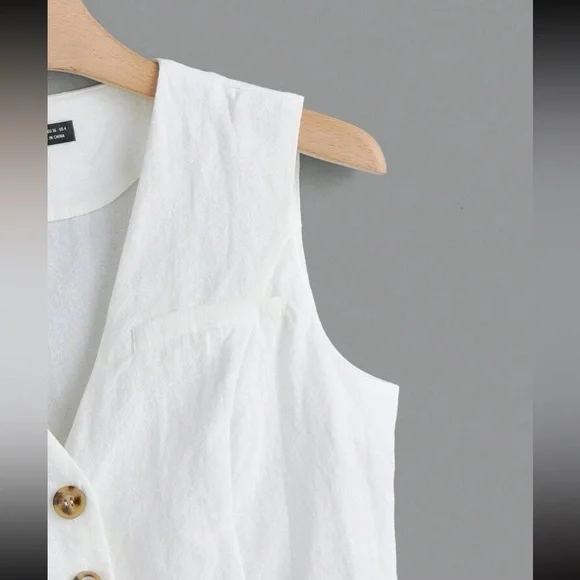 White Button Down Crop Tank top - Picture 3 of 4